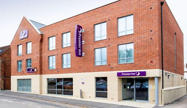 Premier Inn Hitchin Town Centre Exterior foto